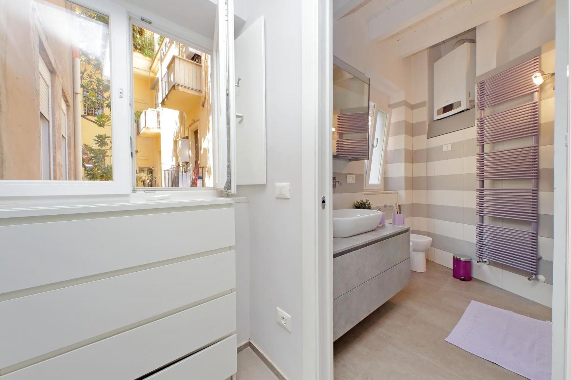 Dolce Casa Colosseo 1 - 2 โรม ภายนอก รูปภาพ