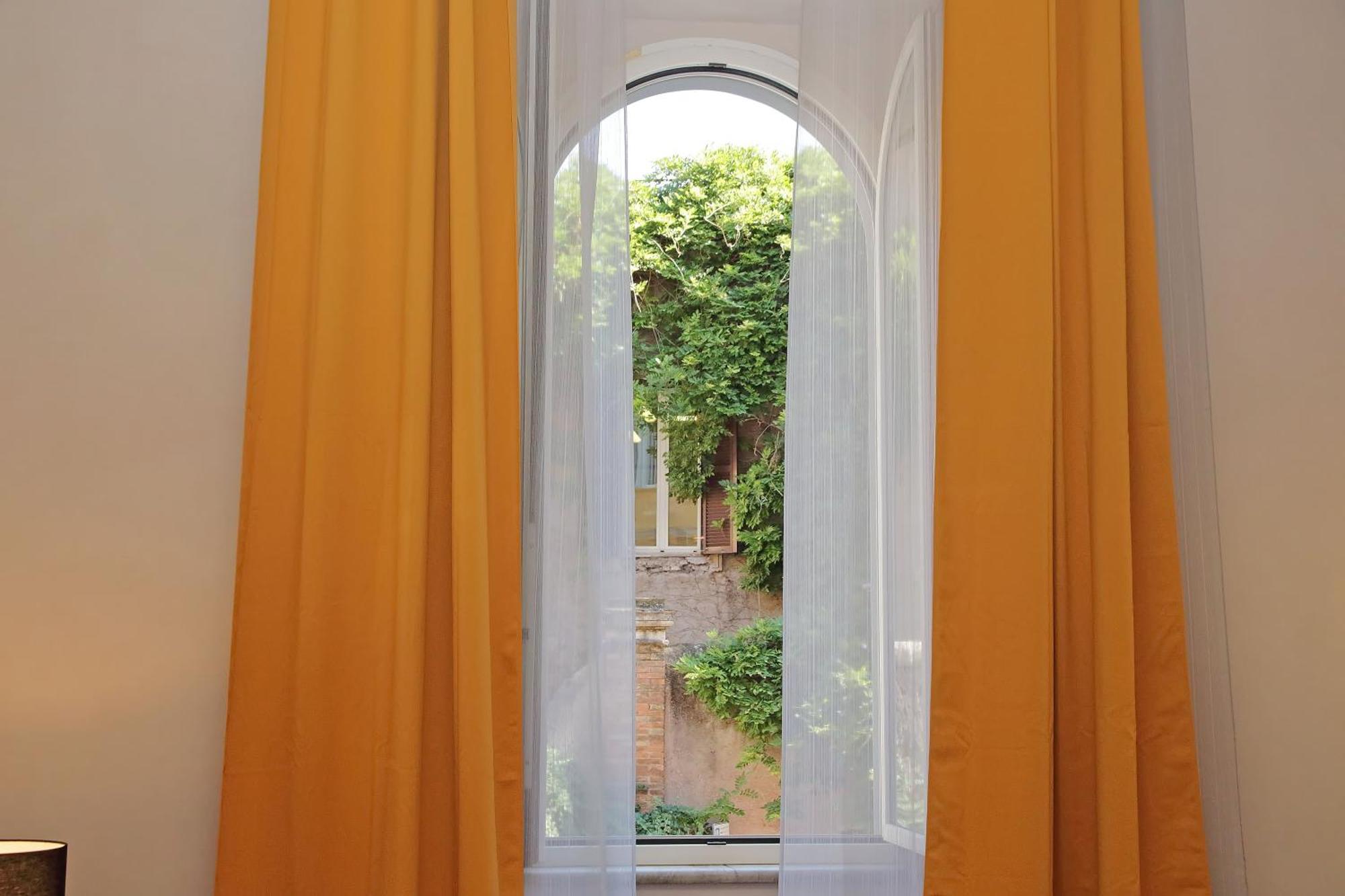 Dolce Casa Colosseo 1 - 2 โรม ภายนอก รูปภาพ